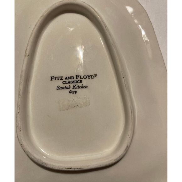 Fritz and Floyd classic holiday plate Santas Kitchen Green Bell - Picture 4 of 5